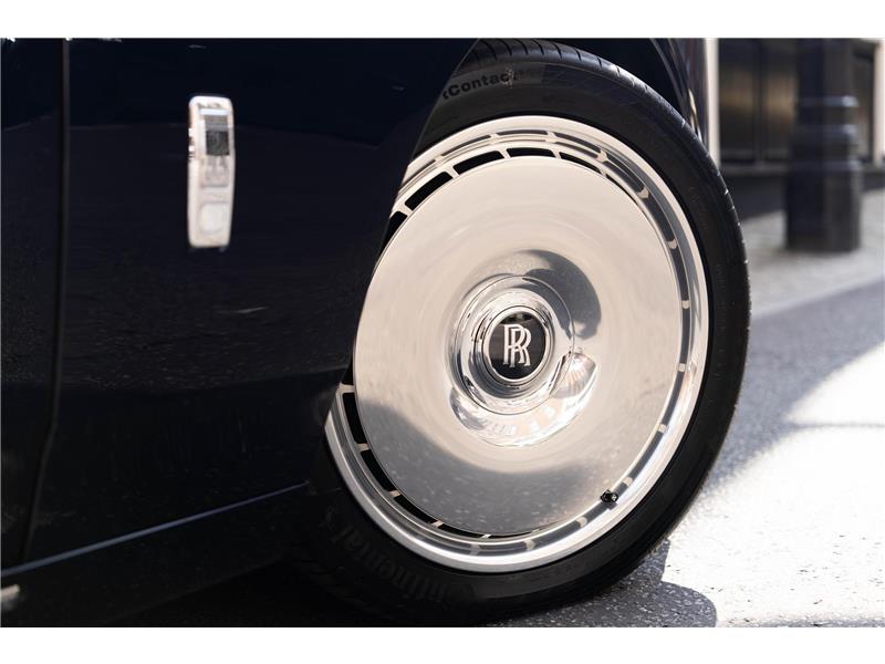 2026 Rolls-Royce Phantom EWB