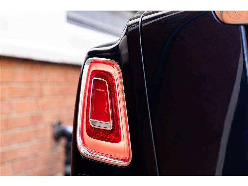 2026 Rolls-Royce Phantom EWB