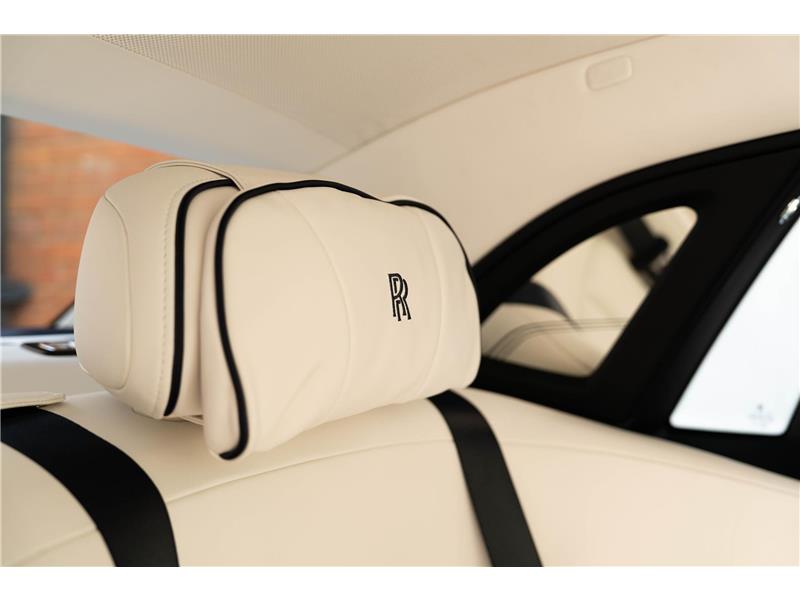 2026 Rolls-Royce Phantom EWB