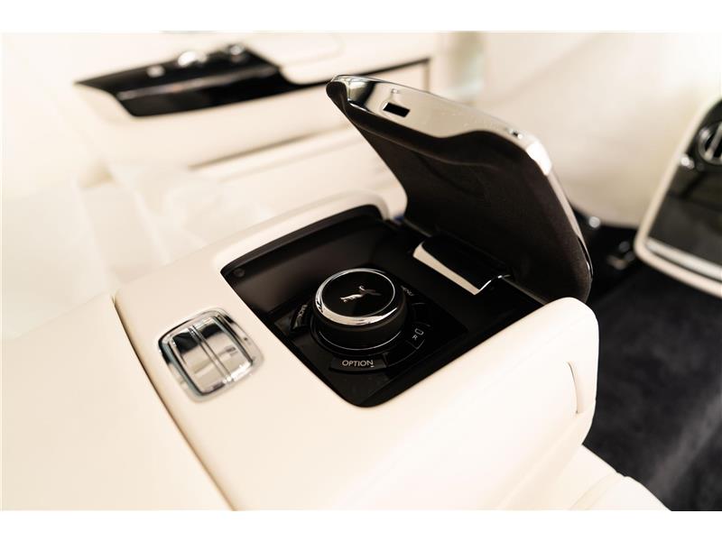 2026 Rolls-Royce Phantom EWB