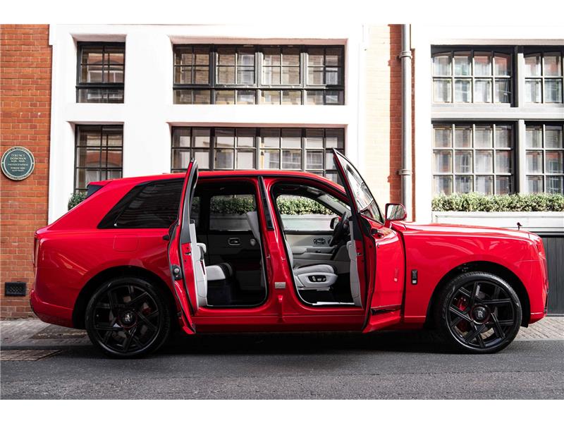 2026 Rolls-Royce Cullinan Series II 6.75 V12 Black Badge