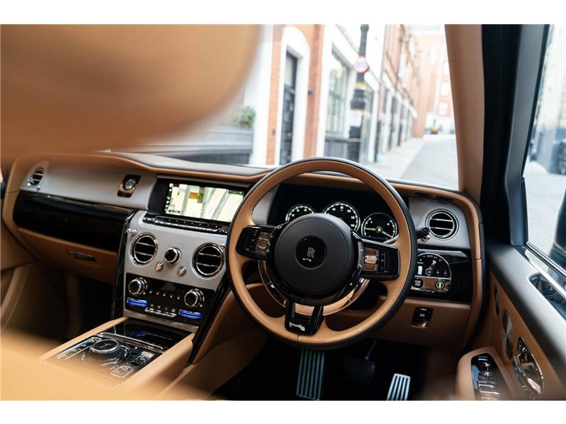 2023 Rolls-Royce Cullinan 6.75 V12 Black Badge
