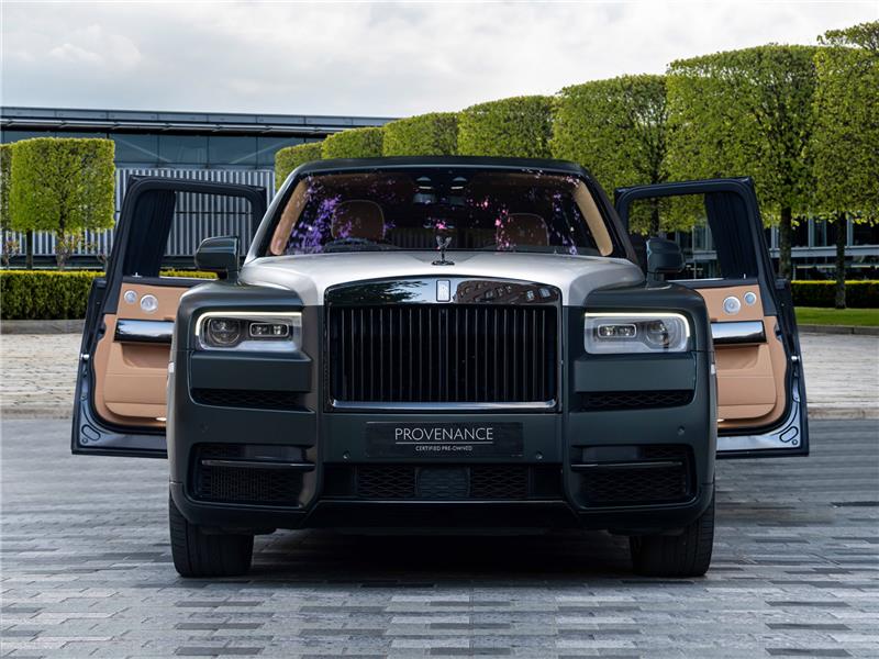 2023 Rolls-Royce Cullinan 6.75 V12 Black Badge