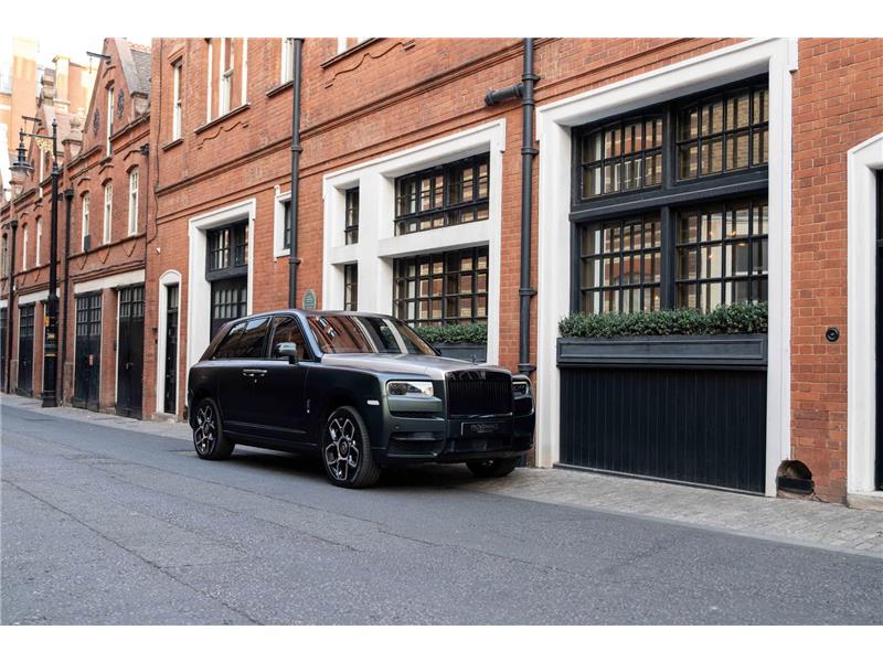 2023 Rolls-Royce Cullinan 6.75 V12 Black Badge