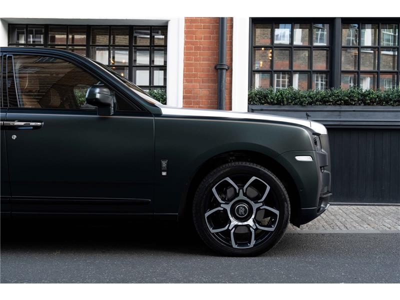 2023 Rolls-Royce Cullinan 6.75 V12 Black Badge