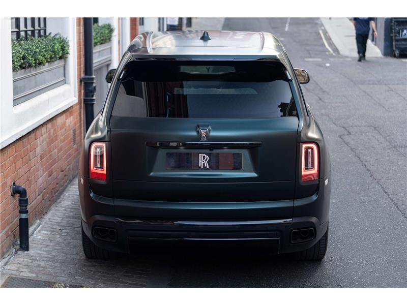 2023 Rolls-Royce Cullinan 6.75 V12 Black Badge