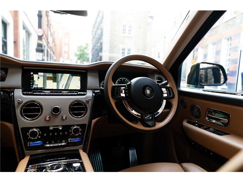 2023 Rolls-Royce Cullinan 6.75 V12 Black Badge