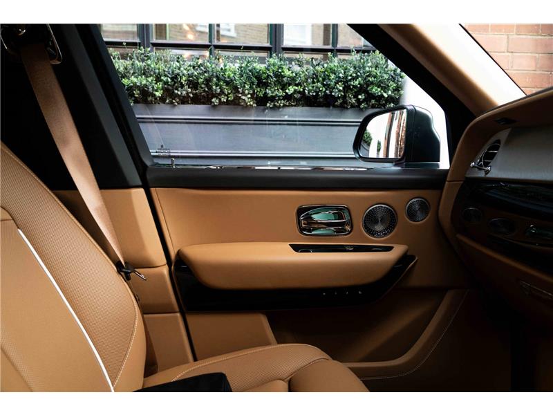 2023 Rolls-Royce Cullinan 6.75 V12 Black Badge