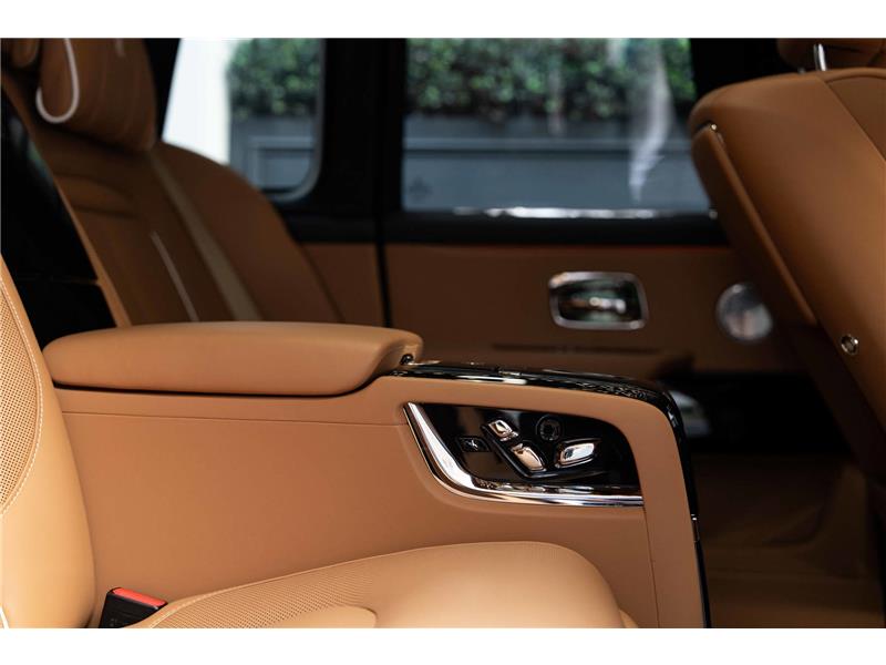 2023 Rolls-Royce Cullinan 6.75 V12 Black Badge