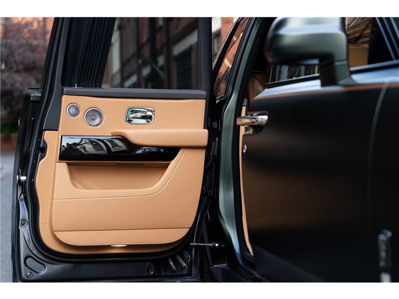 2023 Rolls-Royce Cullinan 6.75 V12 Black Badge
