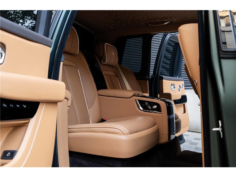 2023 Rolls-Royce Cullinan 6.75 V12 Black Badge