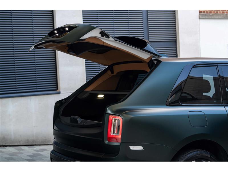 2023 Rolls-Royce Cullinan 6.75 V12 Black Badge