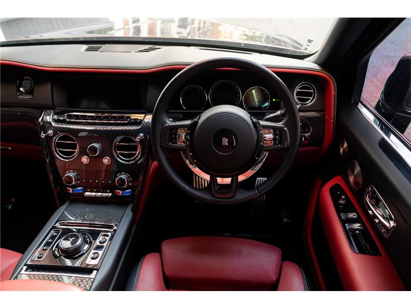 2022 Rolls-Royce Cullinan 6.75 V12 Black Badge
