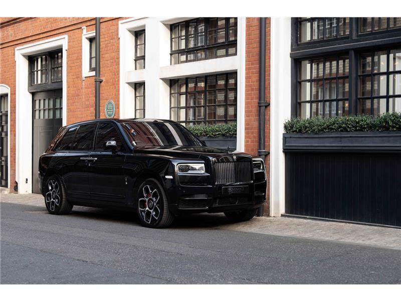 2022 Rolls-Royce Cullinan 6.75 V12 Black Badge