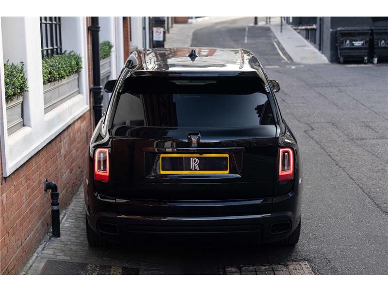 2022 Rolls-Royce Cullinan 6.75 V12 Black Badge