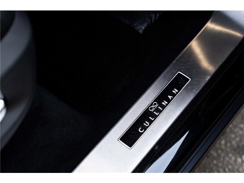 2022 Rolls-Royce Cullinan 6.75 V12 Black Badge