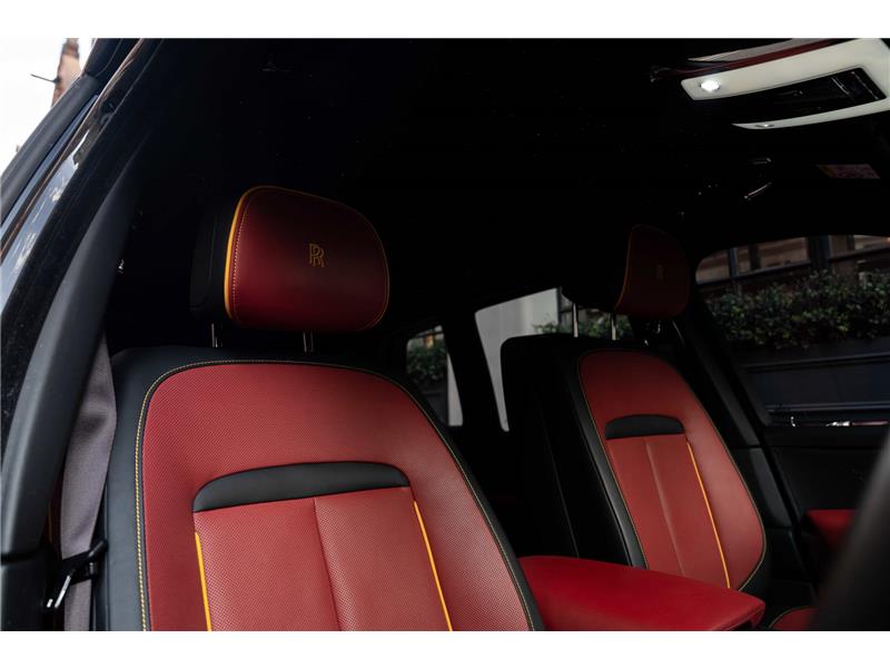 2022 Rolls-Royce Cullinan 6.75 V12 Black Badge