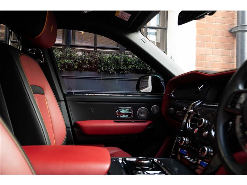 2022 Rolls-Royce Cullinan 6.75 V12 Black Badge