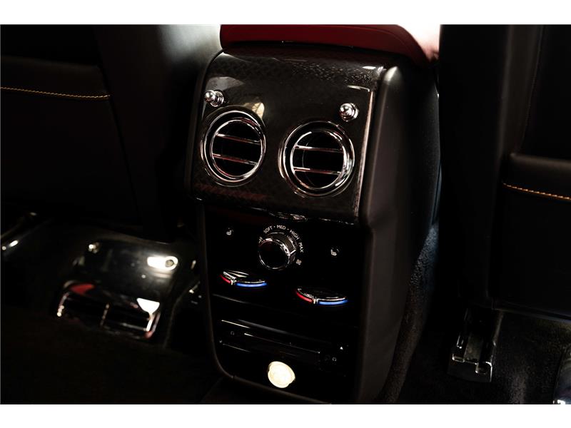 2022 Rolls-Royce Cullinan 6.75 V12 Black Badge