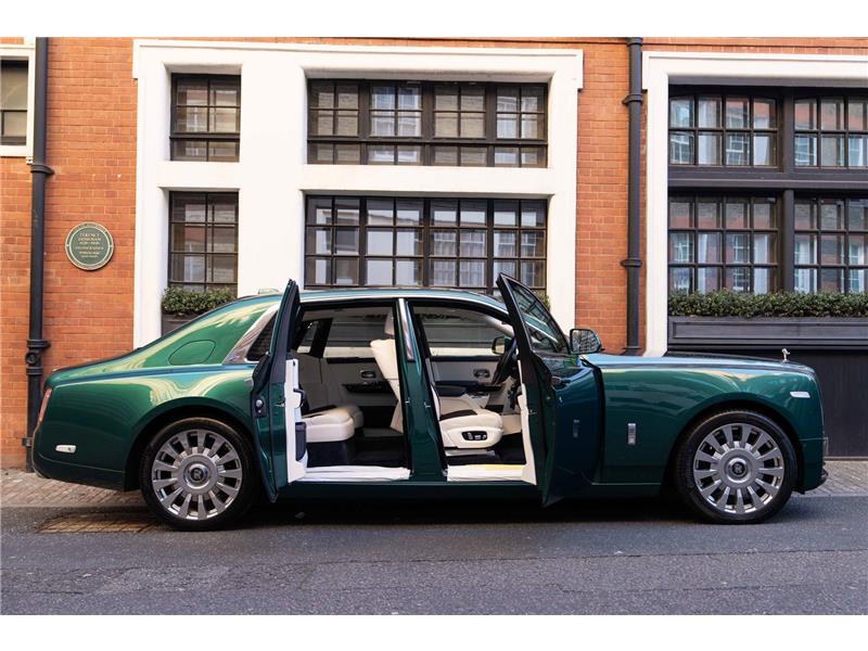 2024 Rolls-Royce Phantom 6.75 V12