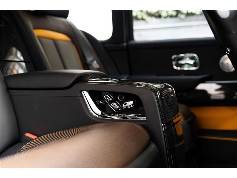 2024 Rolls-Royce Cullinan Series II 6.75 V12 Black Badge