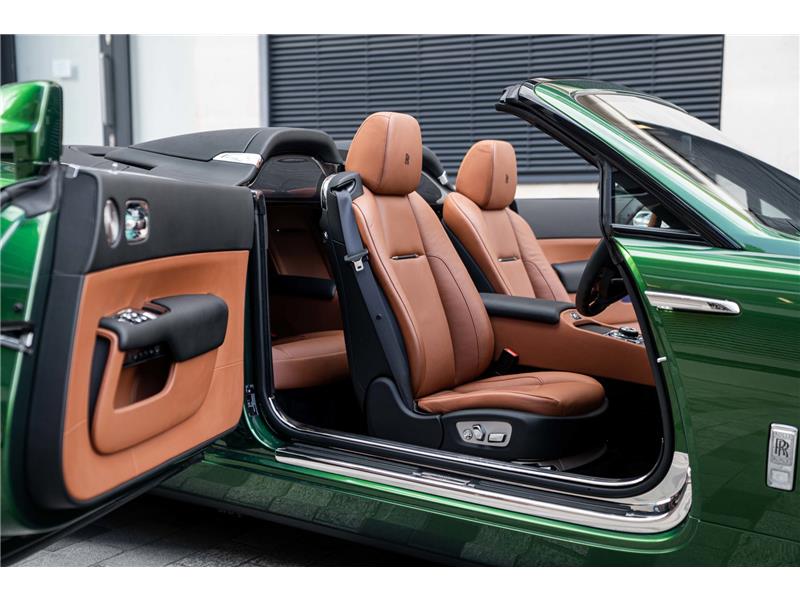 2021 Rolls-Royce Dawn 6.6 V12