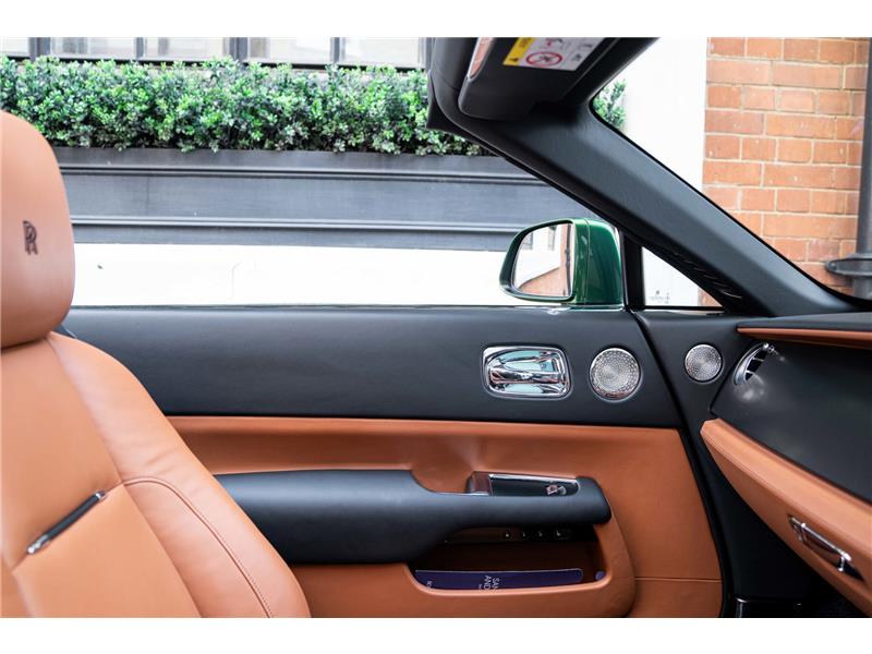 2021 Rolls-Royce Dawn 6.6 V12