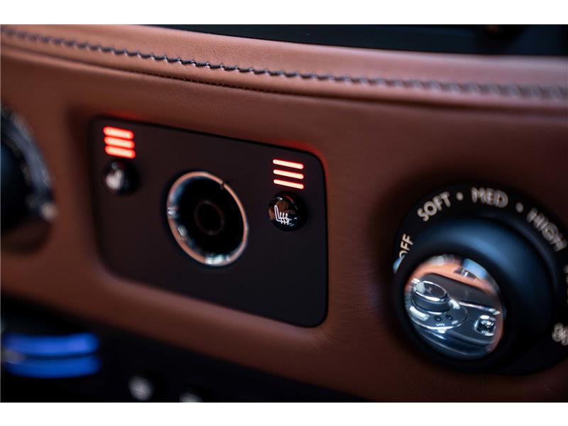 2021 Rolls-Royce Dawn 6.6 V12