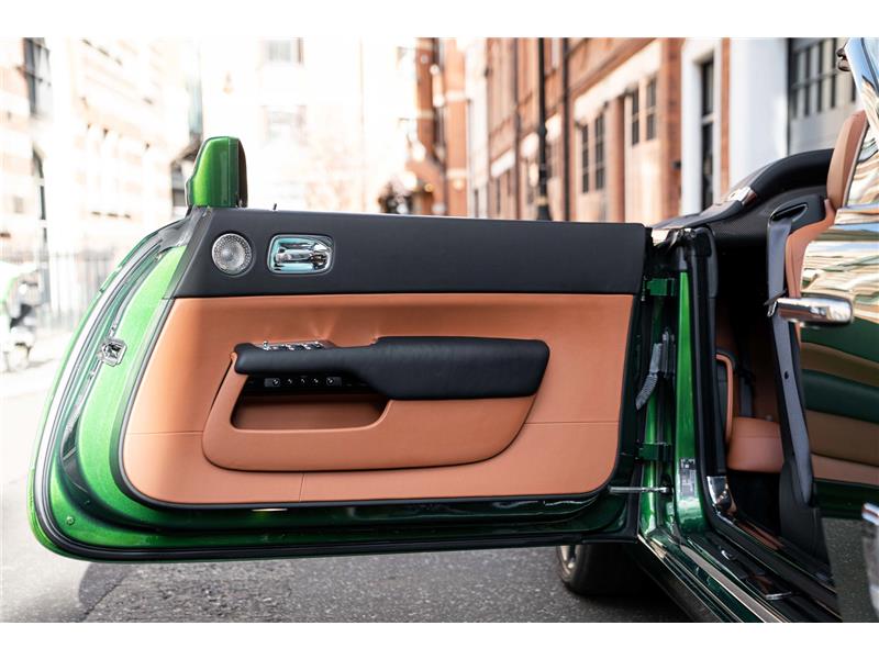 2021 Rolls-Royce Dawn 6.6 V12