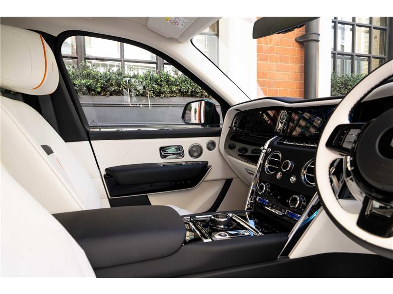 2026 Rolls-Royce Cullinan Series II 6.75 V12