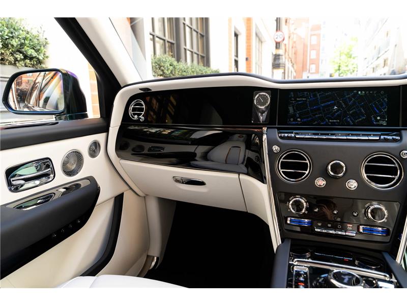 2026 Rolls-Royce Cullinan Series II 6.75 V12