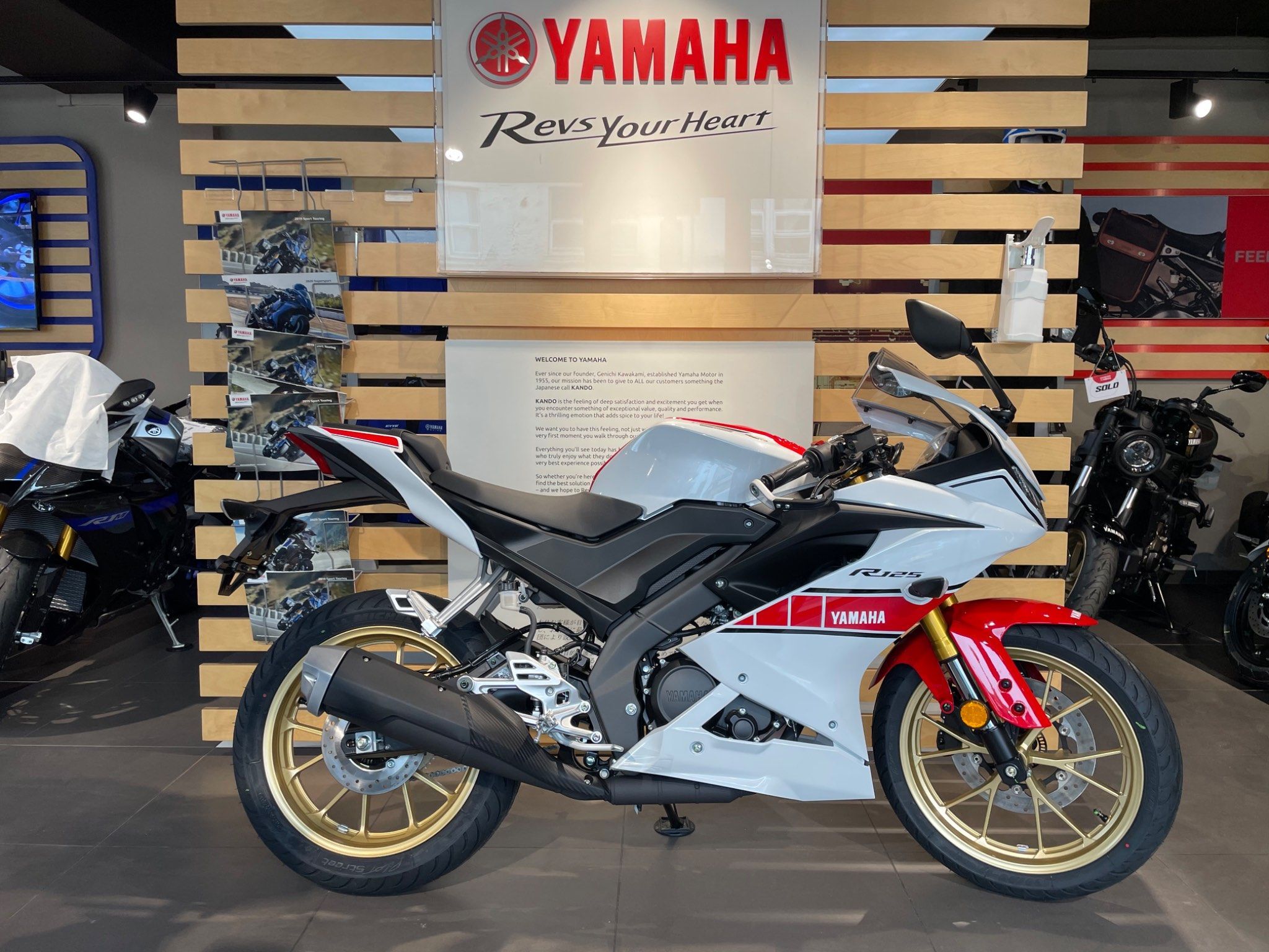 New Yamaha YZF-R125 125 60th Anniversary ABS