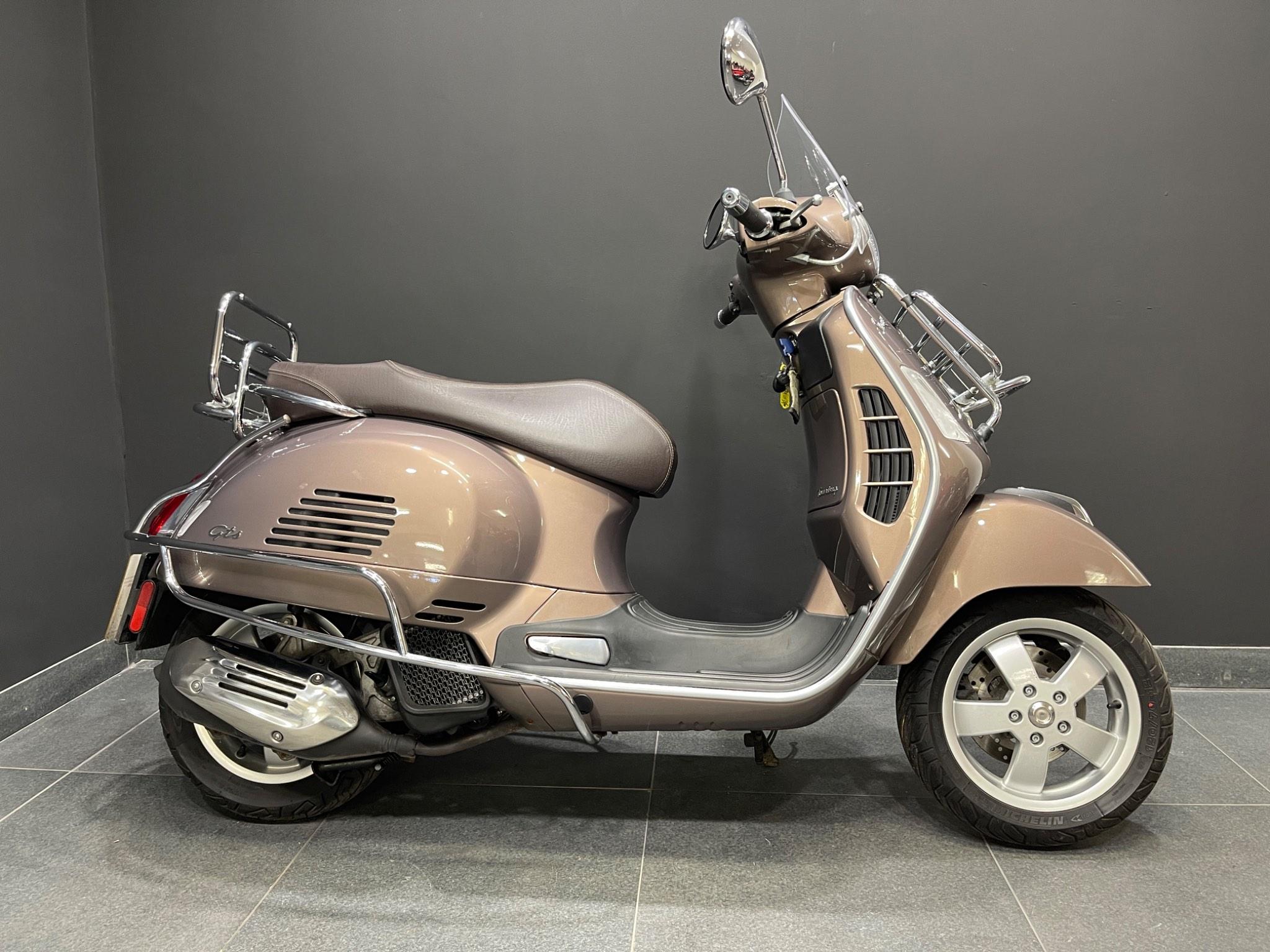 2018 Piaggio Vespa GTS