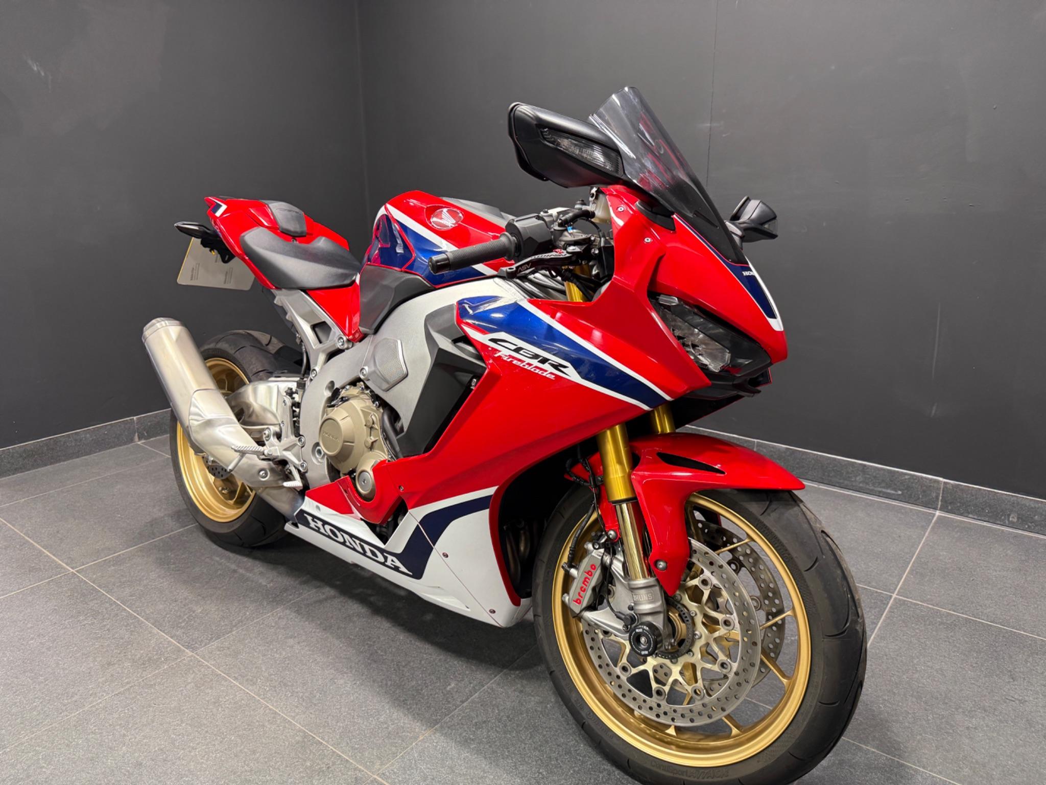 2017 Honda CBR1000S