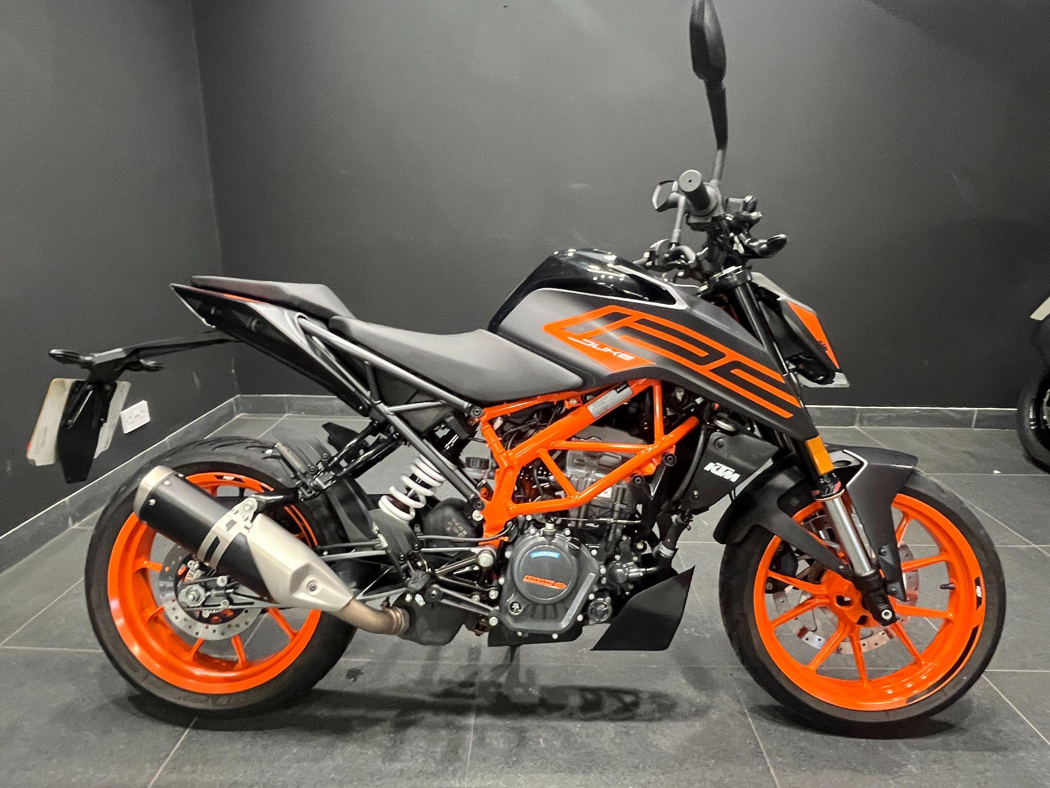 2022 KTM 125 Duke