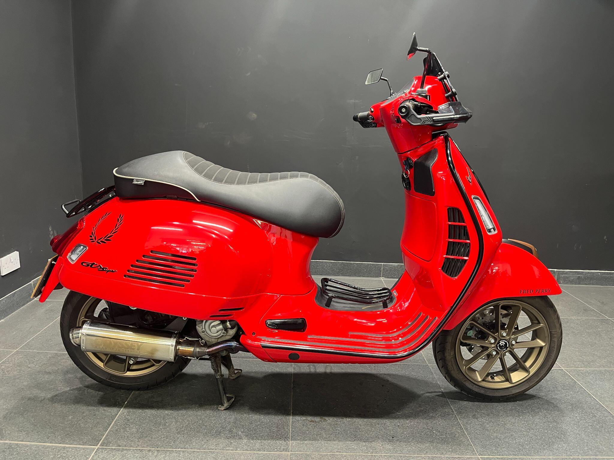 2016 Piaggio Vespa GTS 300