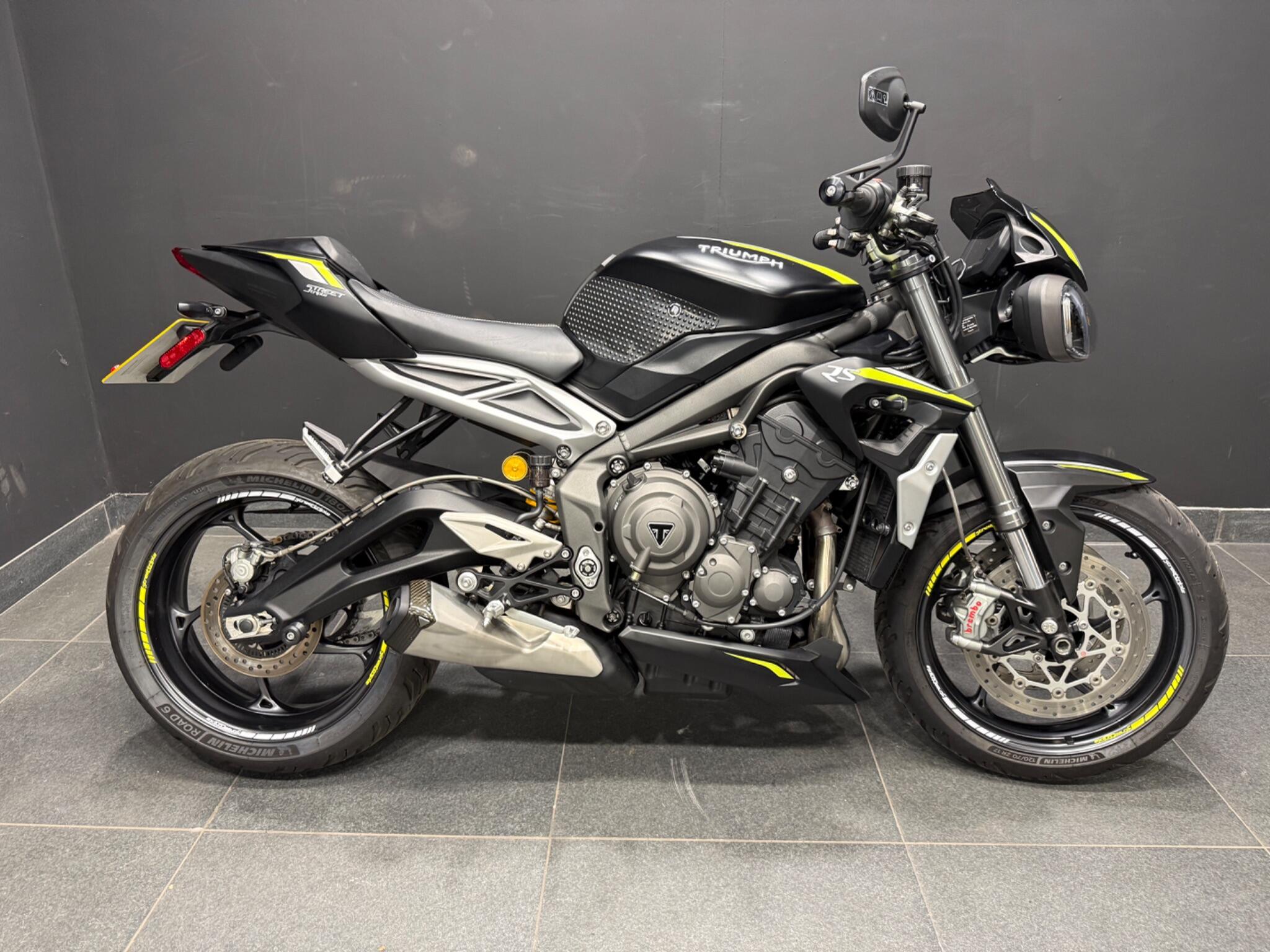 2021 Triumph Street Triple 765