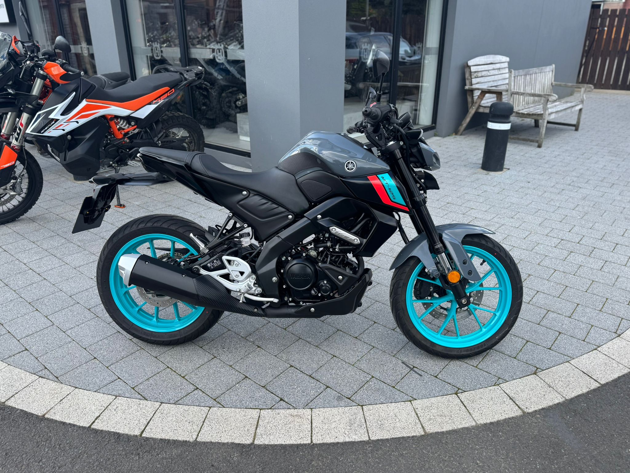 2024 YAMAHA MT125-ABS