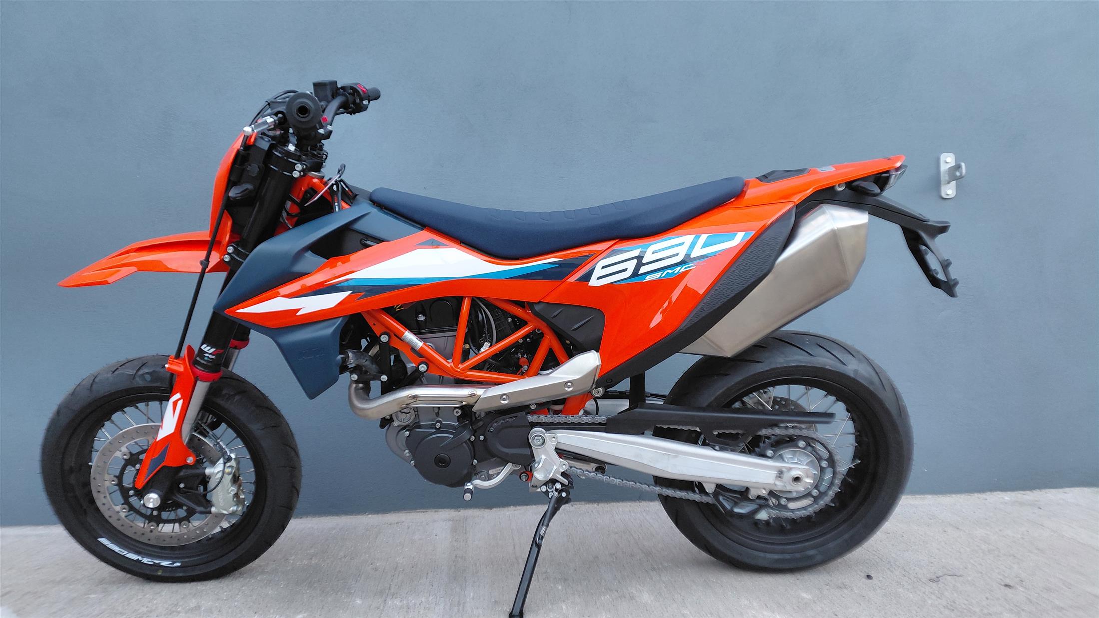 New KTM 690 SMC-R UNREGISTERED