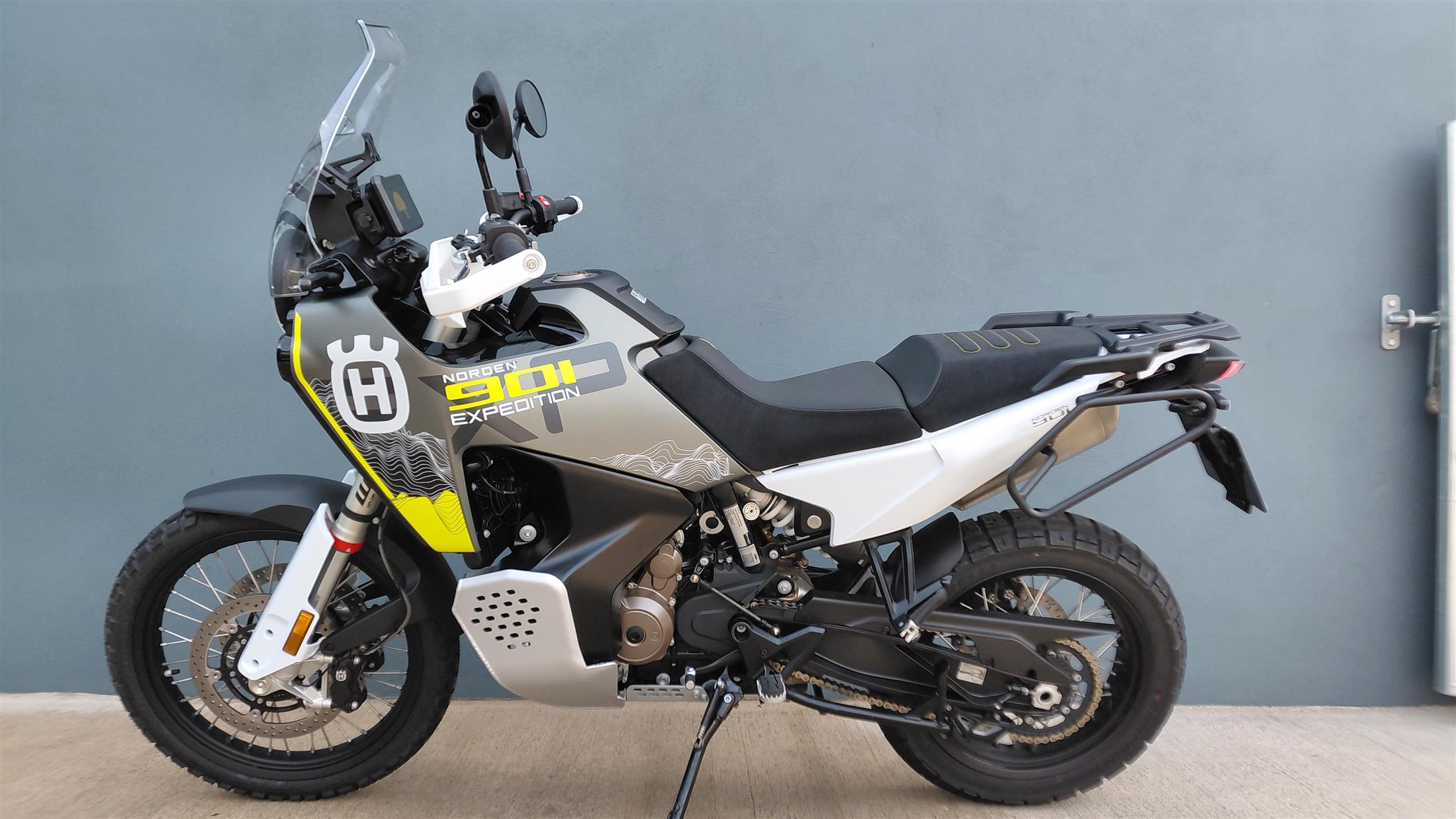 2026 HUSQVARNA 901 EXPEDITION EX DOMO 58 MILES