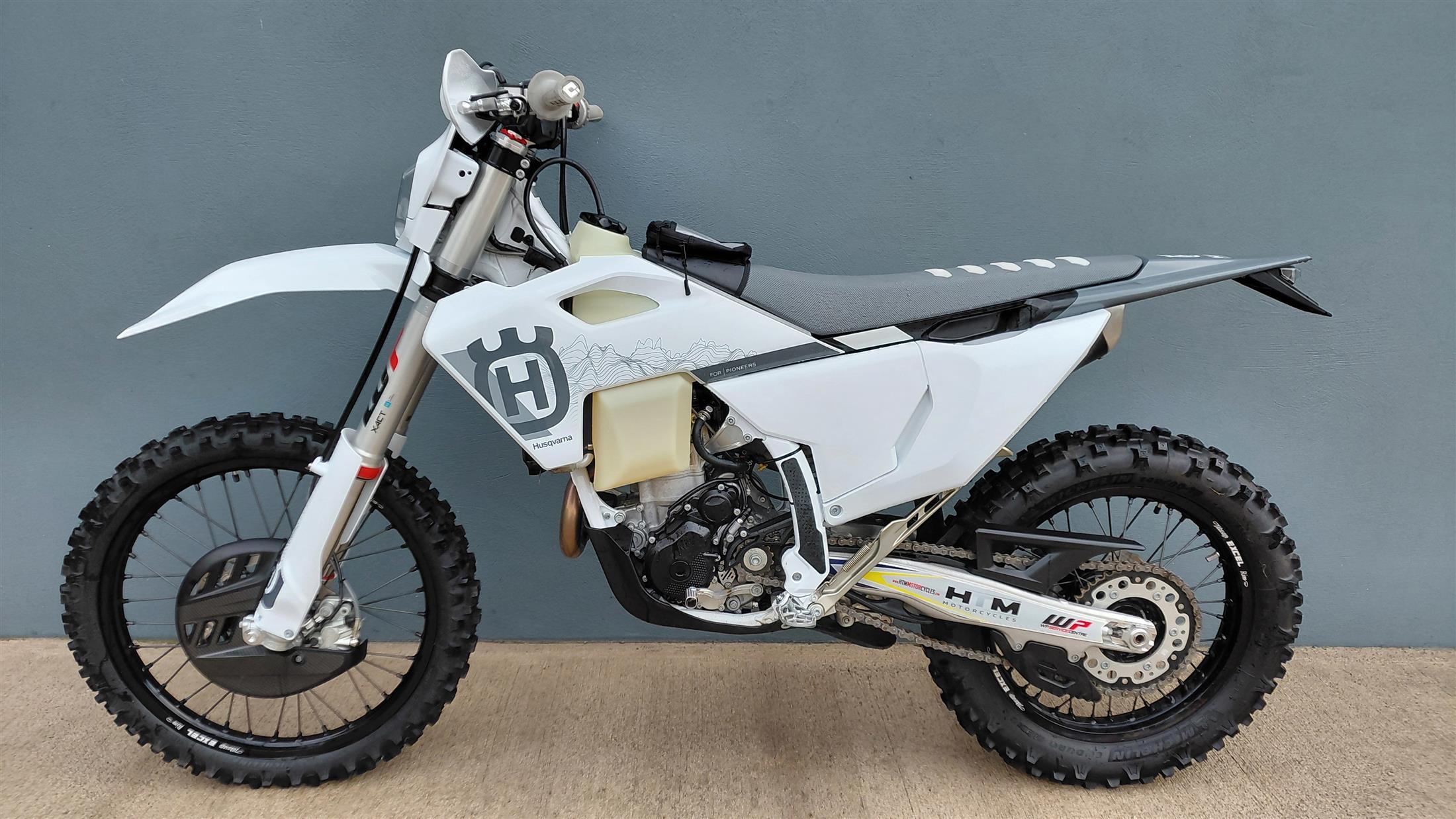 2025 HUSQVARNA FE350 PRO 5 HOURS
