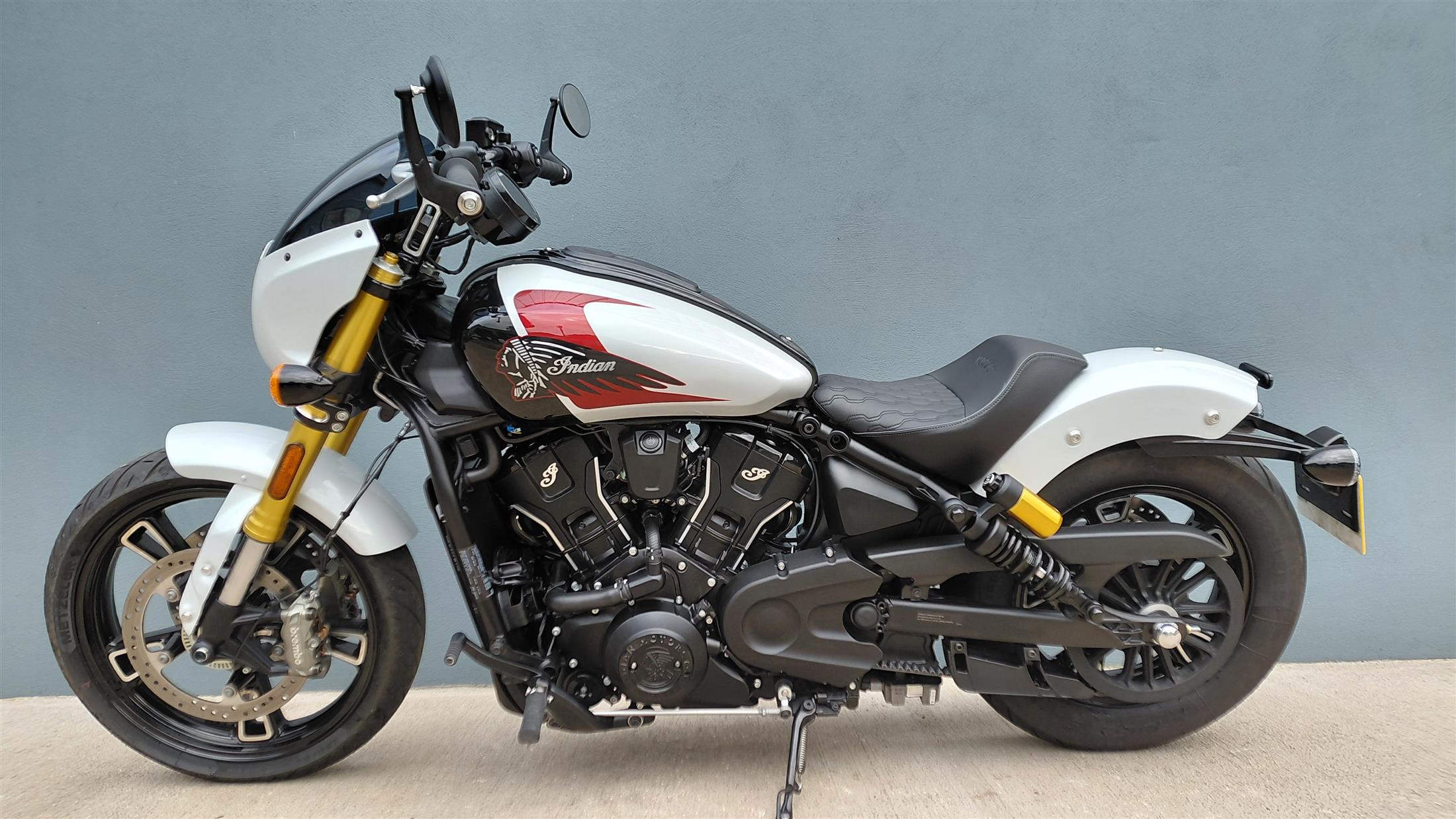 2025 INDIAN SCOUT 101 1850 miles
