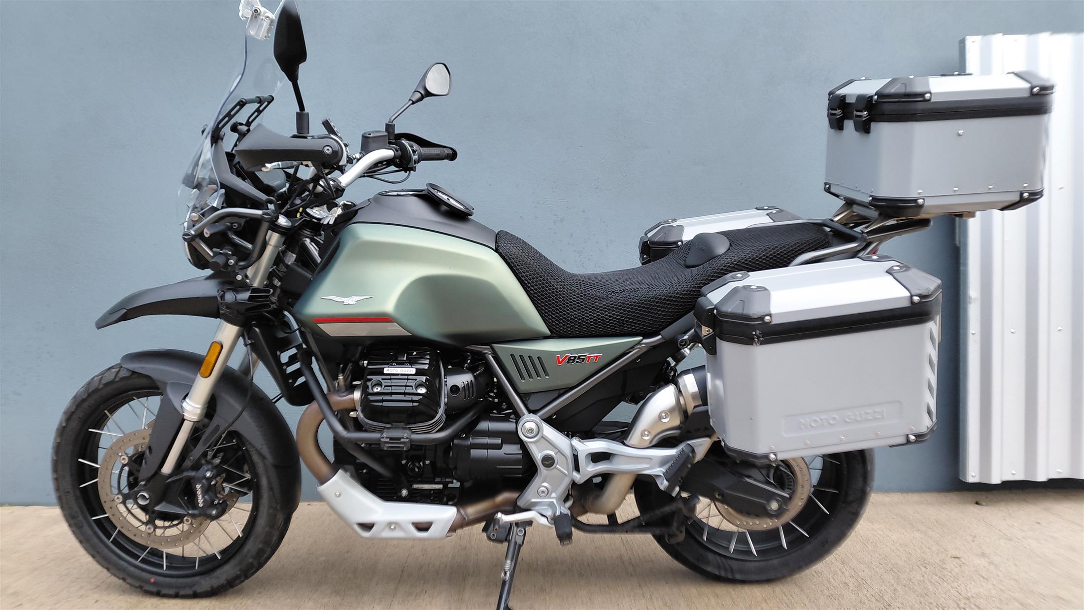 2022 MOTO GUZZI V85 TT