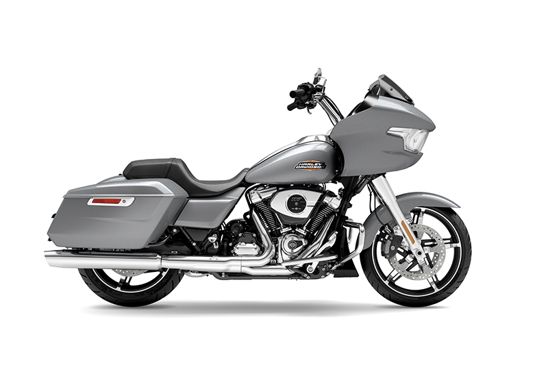 Atlas Silver Metallic - Chrome Trim