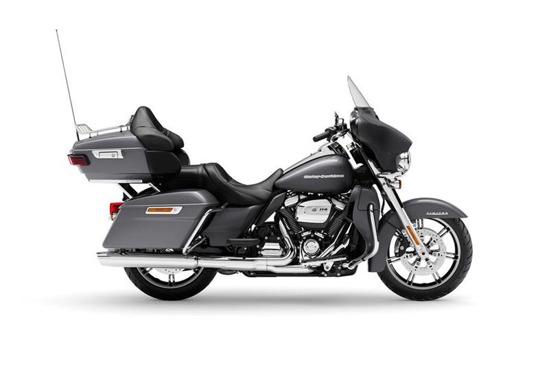Gauntlet Gray Metallic  - Chrome Finish