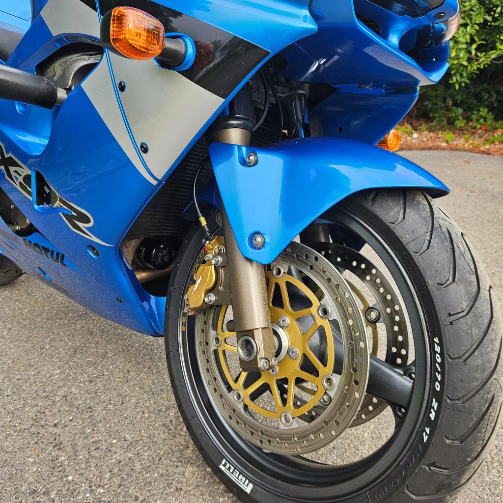 Kawasaki ZX9-R - S&D Motorcycles
