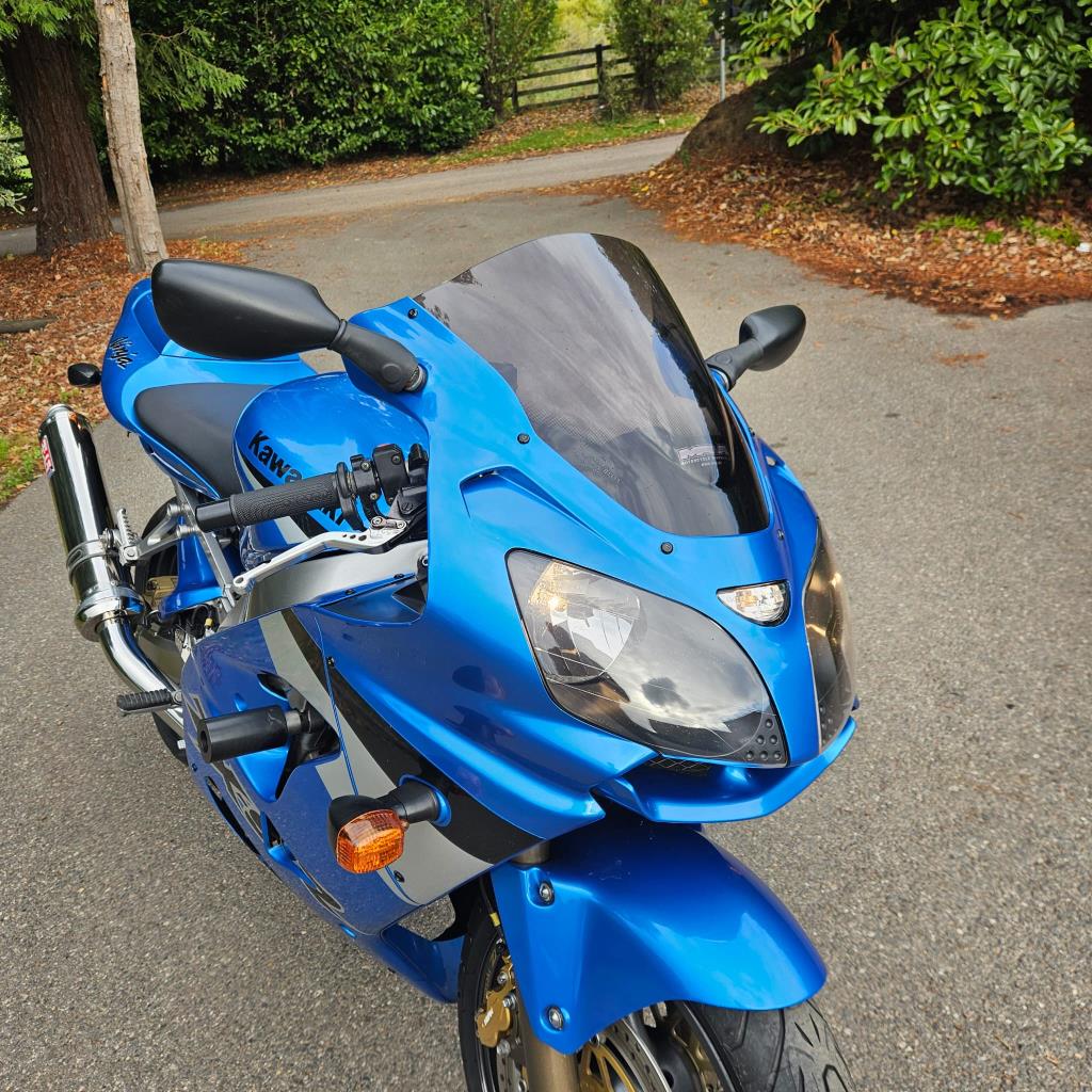 Kawasaki ZX9-R - S&D Motorcycles