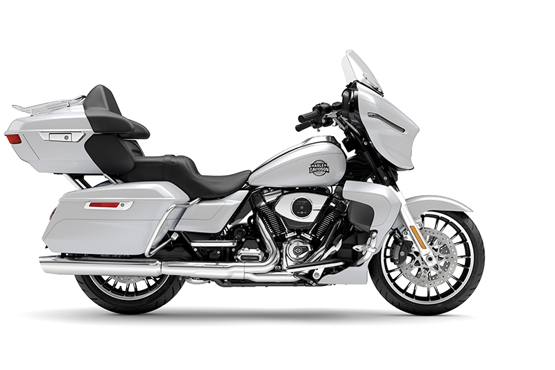 White Onyx Pearl - Chrome Trim