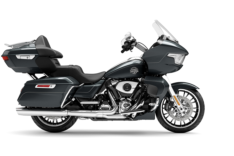 Iron Horse Metallic - Chrome Trim