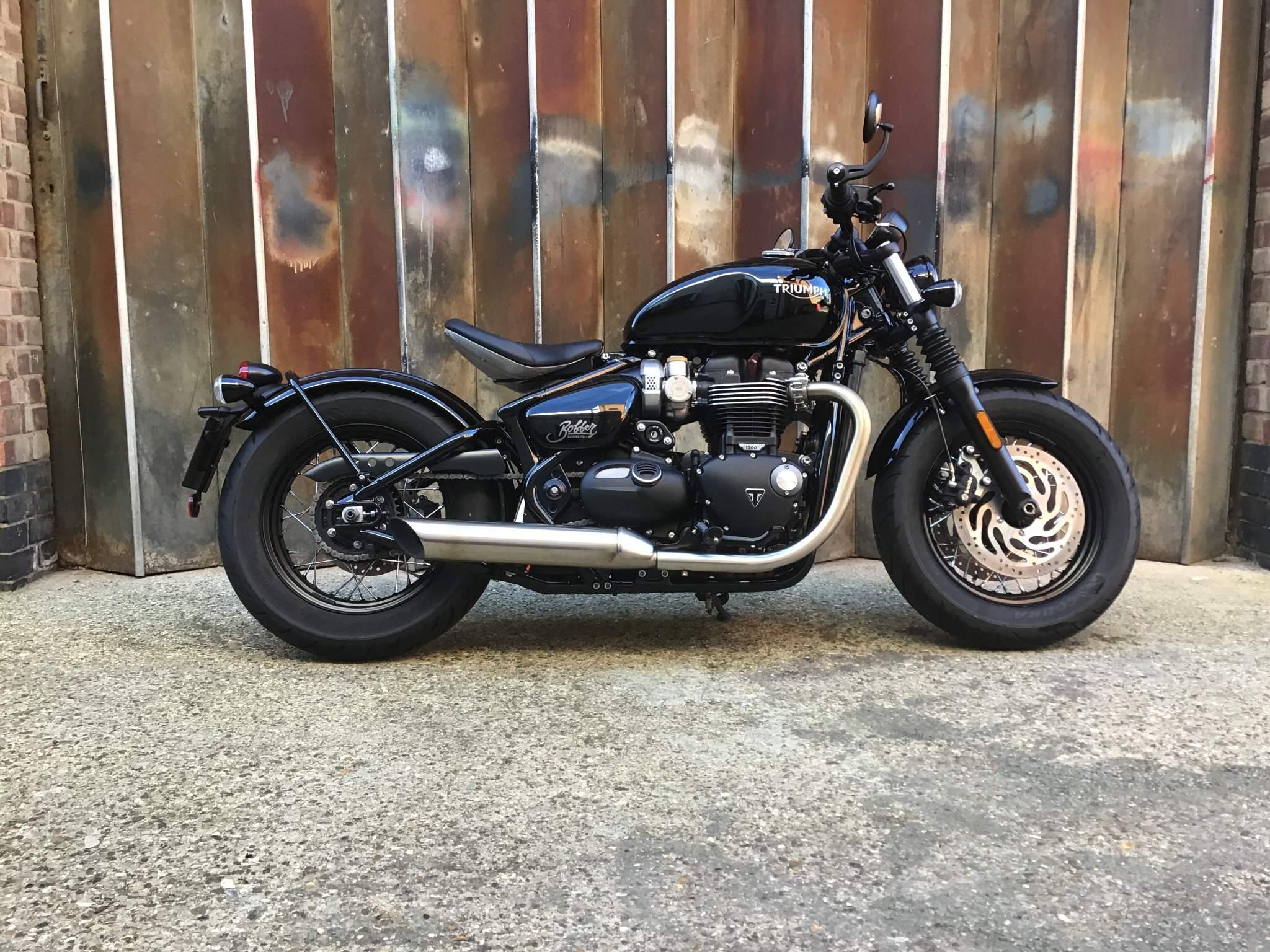 Triumph bobber hot sale 1200